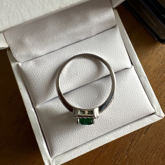 EFFY Brasilica 14K White Gold Emerald and Diamond Ring, 1.69 TCW - Picture 7 of 7